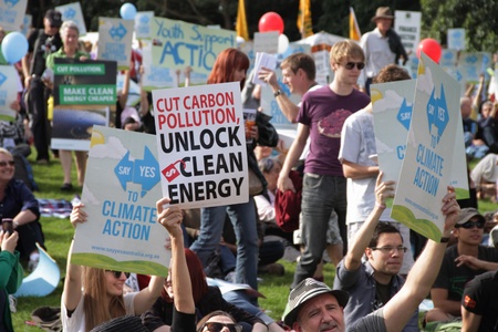 BRISBANE, AUSTRALIA - JUNE 6 : crowds with say Yes to cutting carbon pollution and clean energy signs at rally during World Enviroment Day say yes protest 6, 2011 in Brisbane, Australia のeditorial素材