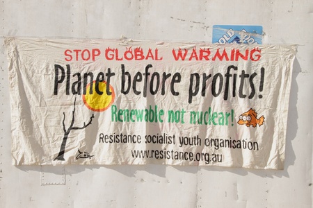 BRISBANE, AUSTRALIA - JUNE 6 : Pro renwable anti nuclear energy sign at World Enviroment Day protest 6, 2011 in Brisbane, Australia のeditorial素材