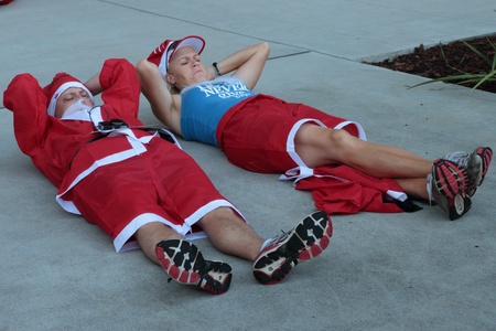 BRISBANE, AUSTRALIA  NOV 27 :Unidentified runners chilling out before Variety Santa Fun Run November 27, 2011 in Brisbane, Australia のeditorial素材