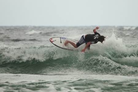 Foto de COOLANGATTA, AUSTRALIA - MAR 03 : Quicksilver  Pro ASP World Tour, Matt Wilkinson during expression session March 03, 2012 in Coolangatta, Australia  - Imagen libre de derechos