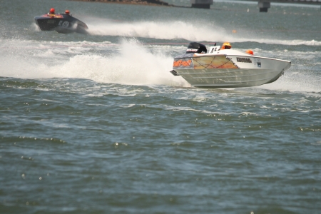 BRISBANE, AUSTRALIA - SEPTEMBER 15 : Team Tuff n Ruff in Australian Water Ski Racing Championship on September 15, 2012 in Brisbane, Australiaのeditorial素材