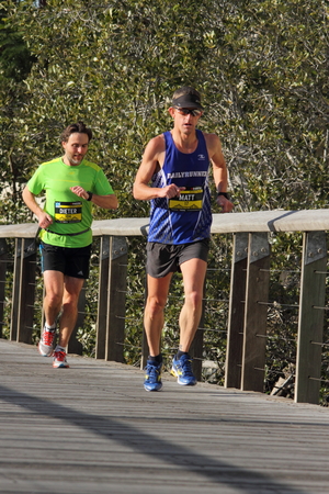 BRISBANE, AUSTRALIA - AUGUST 03 Competitor Matt Archer and unidentified others in Brisbane Marathon August 03, 2014 in Brisbane, Australiaのeditorial素材