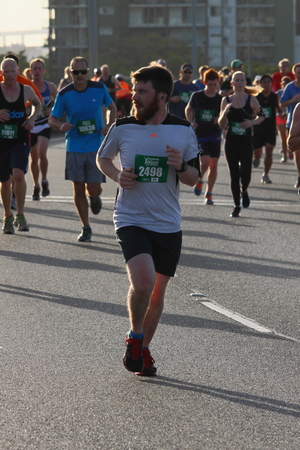 BRISBANE, AUSTRALIA - SEPTEMBER 07 : Unidentified runners  participating in the "Bridge to Brisbane" charity fun run on September 07, 2014 in Brisbane, Australiaのeditorial素材