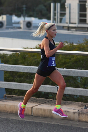BRISBANE, AUSTRALIA - SEPTEMBER 07 :Clare Margaret Geraghty in the "Bridge to Brisbane" charity fun run on September 07, 2014 in Brisbane, Australiaのeditorial素材
