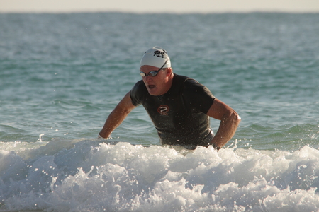 MOOLOOLABA, AUSTRALIA - SEPTEMBER 14 : Unidentified competitor in the "Ironman 70.3" triathlon on September 14, 2014 in Mooloolaba, Australiaのeditorial素材