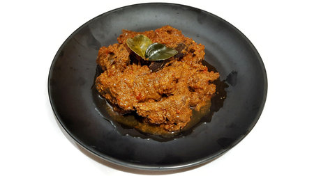 Beef Toppa Lada served in a black plate. Popular Indonesian food from Makassar, South Sulawesiの写真素材