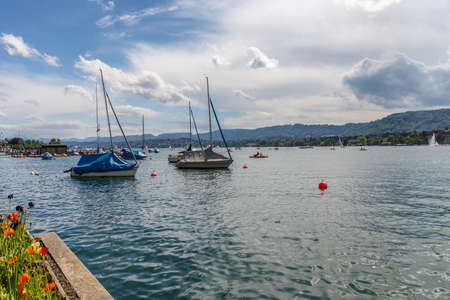 ZURICH SWITZERLAND MAY 14 2015: City of Zurich Switzerland. Lake Zurichのeditorial素材