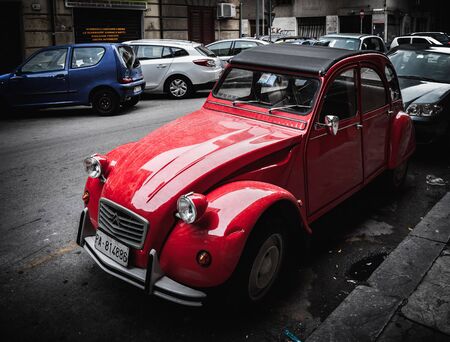 PALERMO, ITALY - OCTOBER 10 2015: Old vintage cars parking in palermoのeditorial素材