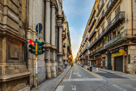 PALERMO, ITALY - OCTOBER 28 2015: Buildings in the City of Palermo, Sicily on a warm late october day. Four Corners of Palermoのeditorial素材