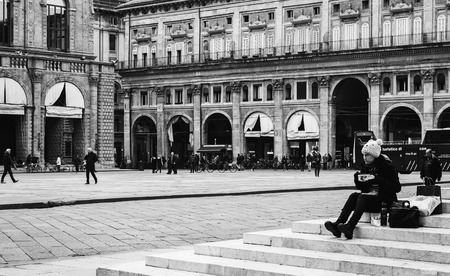 BOLOGNA, ITALY - NOVEMBER 27 2015: Black and White Scene from the town center of Bologna on a cold November Dayのeditorial素材