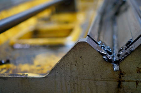 lathe work and engine oil. Repair of lathe, grinding machine, guiding and splined shaft