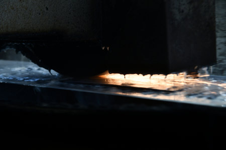 Processing of metal by grinding on a flat grinding machine