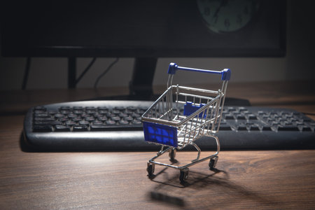 Shopping card with a computer keyboard. Online Shoppingの写真素材