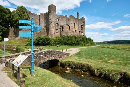 Laugharne castle, wales, pic taked in a sunny dayのeditorial素材