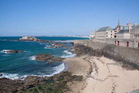 Mont Saint-Michel during daytimeの写真素材