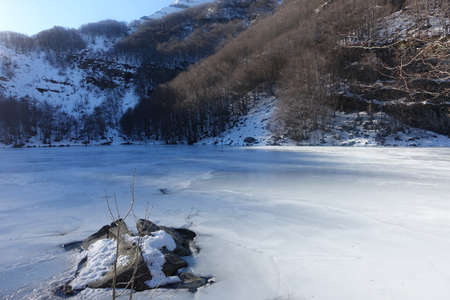 holy lake in the frignano park in winterの写真素材