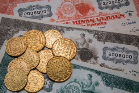 Old Brazilian coins and bondsの写真素材