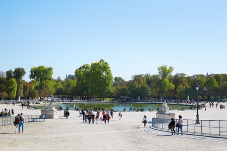 People in famous Tuileries garden in Paris in a sunny dayのeditorial素材