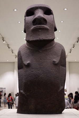 British Museum Moai statue from Easter Island in Londonのeditorial素材