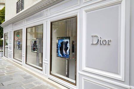 PARIS, FRANCE - JULY 22, 2017: Dior fashion luxury store in avenue Montaigne in Paris, France.のeditorial素材