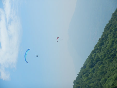 Para Glider Lago Maggiore Lake Blue Sky Italy alps europeanの写真素材