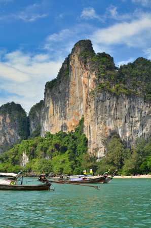Rock on coast of Thailand beautiful water nature . High quality photoの写真素材