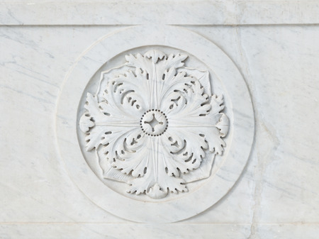 thread on white bright mraoru in a circle with acanthus leavesの写真素材