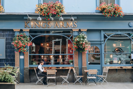 London, United Kingdom - September 25, 2023: beautiful Mayfair district in the West End of London, on an autumn warm dayのeditorial素材