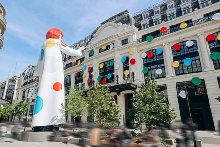 Paris, France - 16 April 2023: A giant sculpture of Yayoi Kusama in front of the Samaritaine department storeのeditorial素材