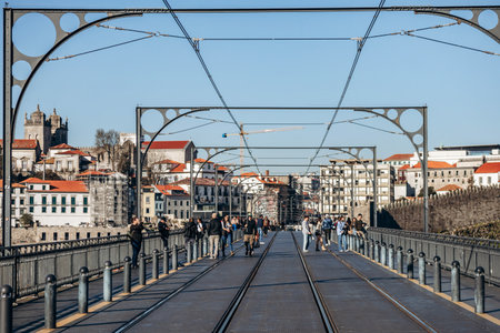 The Dom Luis I Bridge, a double-deck metal arch bridge that spans the river Douro between the cities of Porto and Vila Nova de Gaia in Portugal.のeditorial素材
