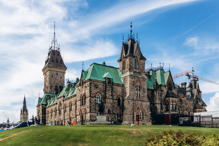 Ottawa, Canada - August 13, 2025: View of the East Block of Parliament Hill with the Laurier statueのeditorial素材