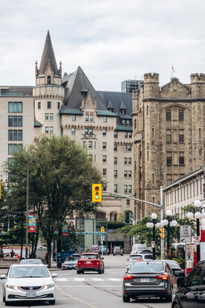 Ottawa, Canada - August 13, 2025: Central Ottawa street with historic buildings and traffic lightのeditorial素材