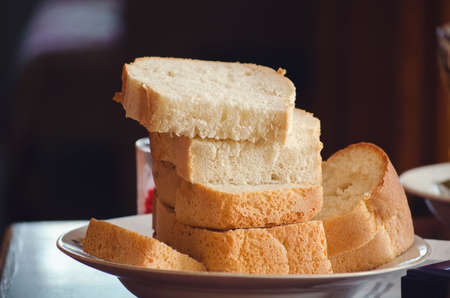 bread cut into slices and lay on a platterの写真素材
