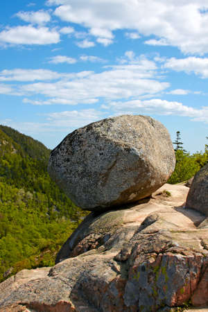 View of giant boulder Atlantic Coast of Maine.の写真素材