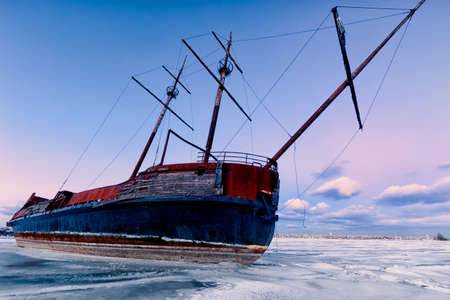 Winter landscape with a shipwreck.の写真素材
