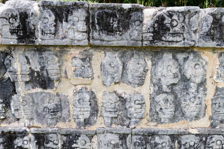 Scenic views of Chichen Itza Maya ruins on Yukatan Peninsula, Mexico.のeditorial素材