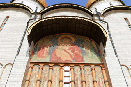 MOSCOW, RUSSIA - APRIL 8, 2015: Views of the territory of the Moscow Kremlin on April 8, 2015. The Kremlin is a fortified complex at the heart of Moscow, overlooking the Moskva River to the south, Saint Basil's Cathedral and Red Square to the east, and thのeditorial素材