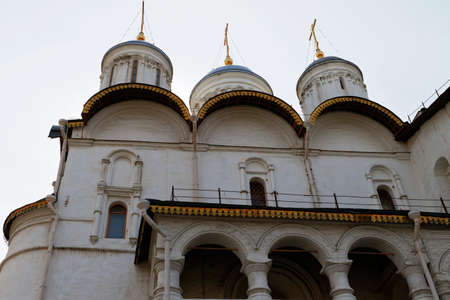MOSCOW, RUSSIA - APRIL 8, 2015: Views of the territory of the Moscow Kremlin on April 8, 2015. The Kremlin is a fortified complex at the heart of Moscow, overlooking the Moskva River to the south, Saint Basil's Cathedral and Red Square to the east, and thのeditorial素材