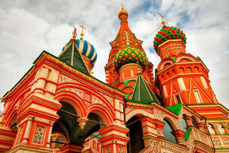 MOSCOW, RUSSIA - The Kremlin is a fortified complex at the heart of Moscow, overlooking the Moskva River to the south, Saint Basil's Cathedral and Red Square to the east, and the Alexander Garden to the west. It includes five palaces, four cathedrals, andのeditorial素材