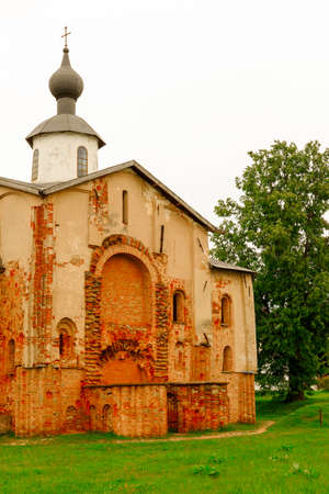 Veliky Novgorod, Russia-June 8,2016:Novgorod Kremlin stands on the left bank of the Volkhov River. The first reference to fortifications on the site dates to 1044, with additional construction taking place in 1116.のeditorial素材