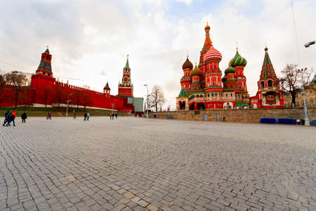 MOSCOW, RUSSIA - The Kremlin is a fortified complex at the heart of Moscow, overlooking the Moskva River to the south, Saint Basil's Cathedral and Red Square to the east, and the Alexander Garden to the west. It includes five palaces, four cathedrals, andのeditorial素材