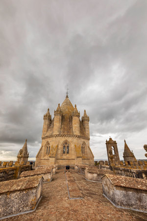 Street view of an ancient City of Evora in Portugalのeditorial素材
