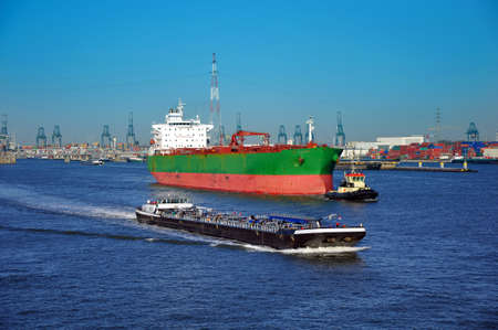 oil tanker entering the portの写真素材