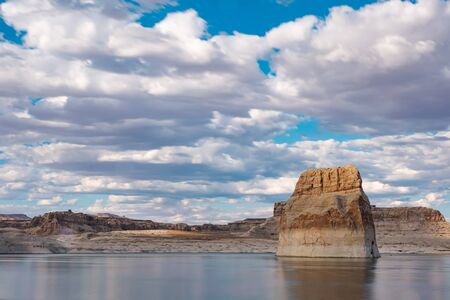 View of lake Powell and Glen Canyon in Arizonaの写真素材