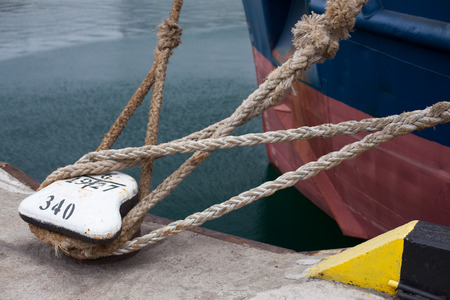 Picture of an Old Vintage Naval Ropeの写真素材