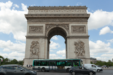 PARIS, France 02 June 2018: : The Triumphal Arch de l Etoile arc de triomphe . The monument was designed by Jean Chalgrin in 1806 in Parisのeditorial素材