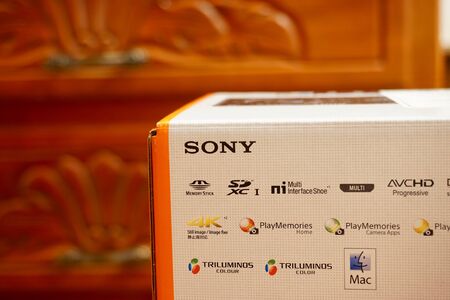 Puebla, Puebla / Mexico - January 29 2020: Editorial illustrative view of the the box of a Sony a6000 digital interchangeable lens mirrorless cameraのeditorial素材