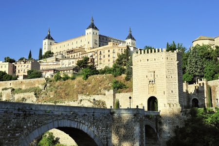 Alcantara bridge and Alcazar (Toledo, Spain)のeditorial素材