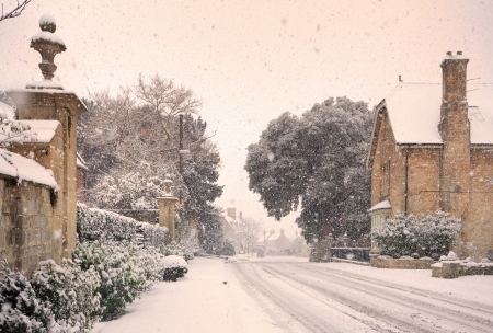 Cotswold high street in wintertime, Mickleton, Chipping Campden, Gloucestershire, England.の写真素材