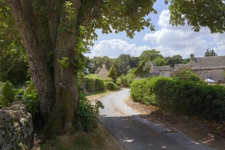 Asthall village, Cotswolds, Oxfordshire, England